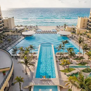 Resort The Royal Sands &, Cancun